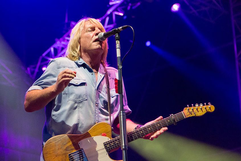 Oggi un anno fa ci lasciava Rick Parfitt. Il ricordo con i migliori brani degli Status Quo.