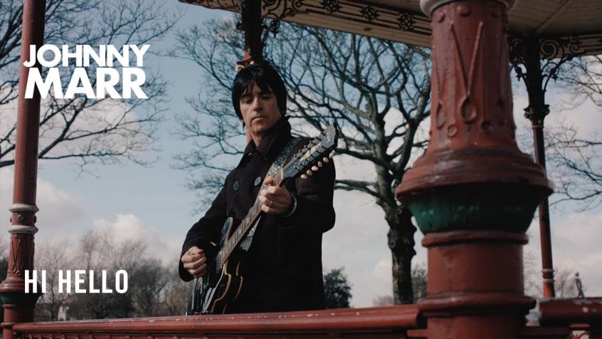 Il nuovo singolo di Johnny Marr dall’imminente album è “Hi Hello”, ecco il video