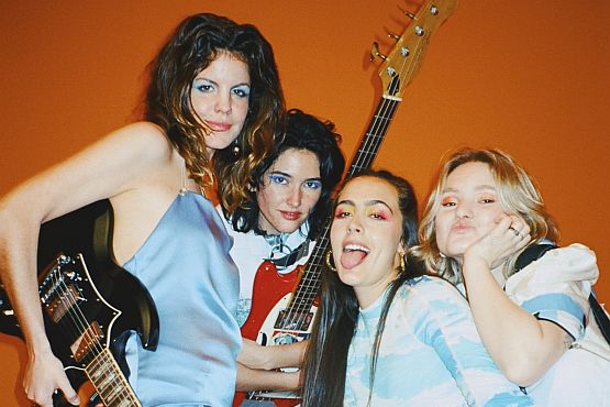 Hinds – The Prettiest Curse