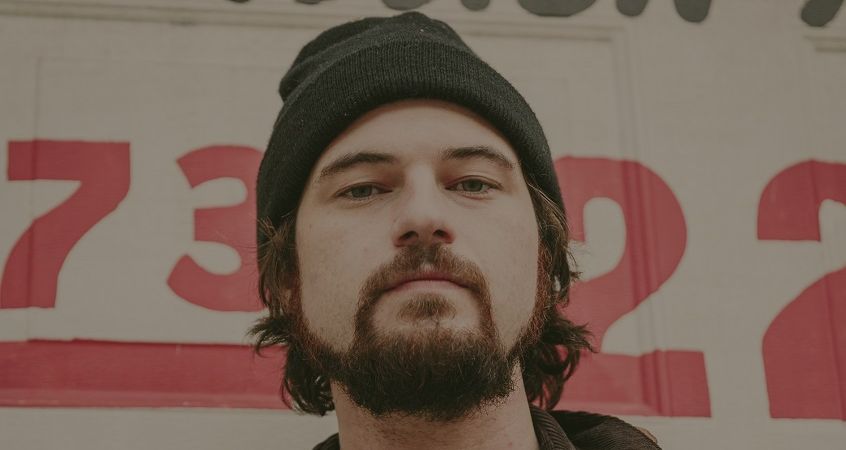 “Molte delle mie canzoni riflettono la vita a Chicago e quanto ciò possa essere deprimente.” La nostra chiacchierata con Ryley Walker