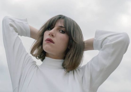 Aldous Harding – Designer