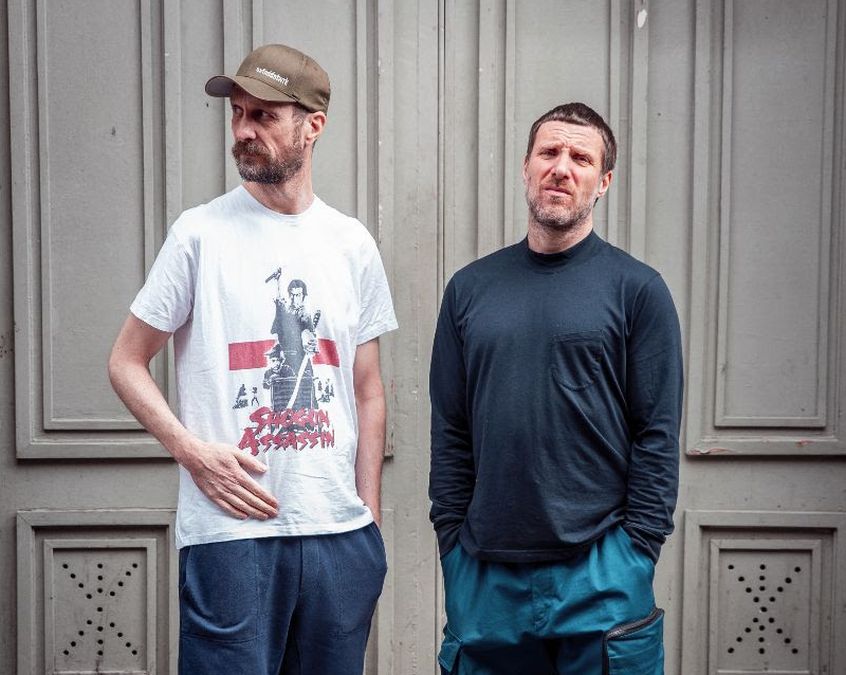 Sleaford Mods: attesa una compilation di b-side e rarità . Guarda il video live di “Tweet Tweet Tweet”