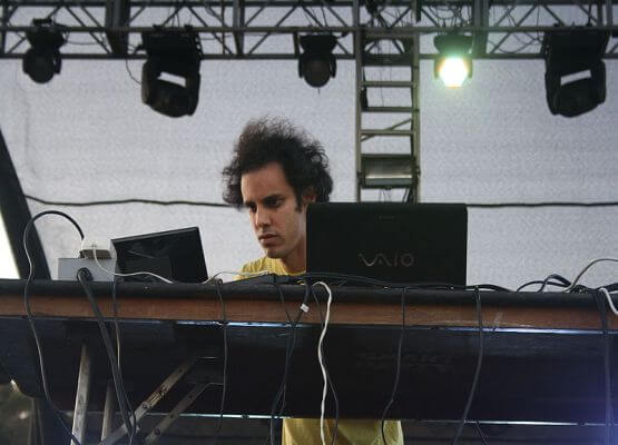 Four Tet – Sixteen Oceans