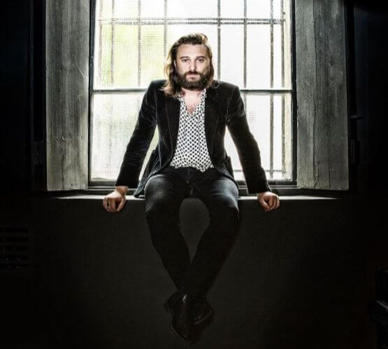 Nic Cester – Live Across Europe