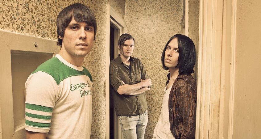 Guarda il video di “Sucked Sweet”, il nuovo singolo dei Cribs