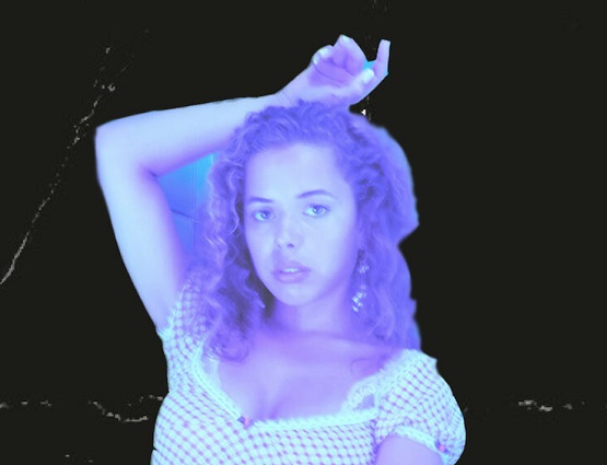 Nilufer Yanya – Feeling Lucky?