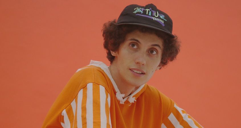 “Molte delle canzoni sono state scritte in un periodo molto simile, a livello personale, a quello del lockdown.” Ron Gallo ci parla del suo nuovo LP