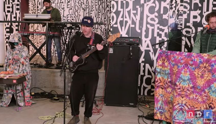 Guarda gli Animal Collective suonare per la serie Tiny Desk