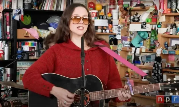 Waxahatchee fa tappa al Tiny Desk Concert di NPR: ecco la sua esibizione