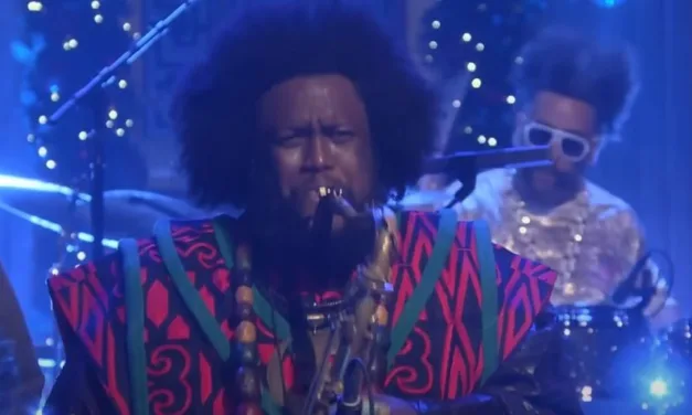 Al Tonight Show Starring Jimmy Fallon arriva Kamasi Washington: ecco la sua esibizione